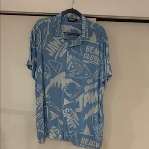 Jaws print rayon shirt